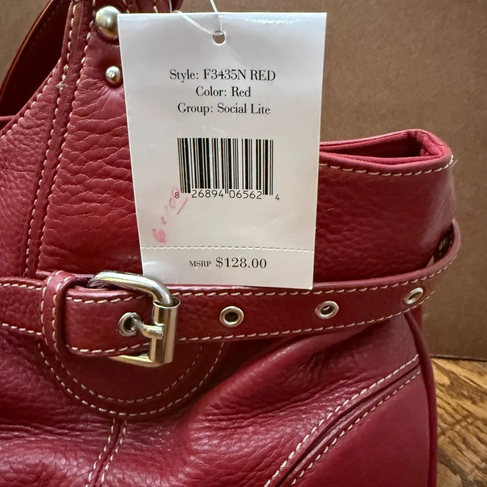 Franco Sarto Red Leather Shoulder Bag NWT - Picture 2 of 7